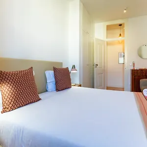 https://santa-catarina-apartments-by-les-deux-mariettes.hotels-lisbon-portugal.com